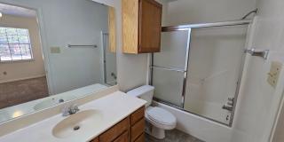 College Station - 3 bedroom / 2 bath 4 plex- downstair units. Gallery 15