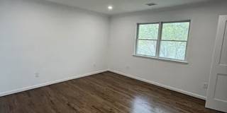 140 Rockwell St Gallery 15