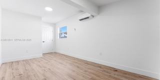 9720 NW 24th Pl Gallery 10