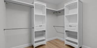 204 Sandy Springs Road Gallery 26