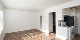 2 WEEKS FREE!!! Spacious 1BR in Great Ocean Beach/Point Loma Area! 2 WEEKS FREE!!! Spacious 1BR in Great Ocean Beach/Point Loma Area! Gallery 1
