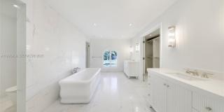 55 La Gorce Cir Gallery 29