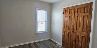 1432 Warwick Avenue Gallery 8
