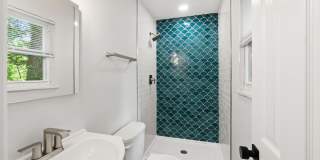 Ready for move in!  Home in water privileged Hillsmere! Gallery 17