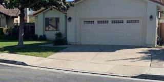Awesome 3 Bedroom Home! Great Price, Great Location And It's Available Now! Gallery 1