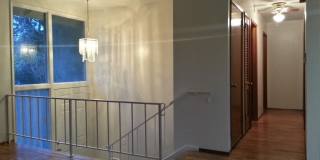 Ideal Split-Level Lake Hills Home Gallery 6