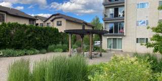 1 Bed / 1 Bath Condo in a Strictly 62+ Community in the Hip Strip! Gallery 3