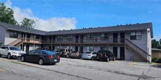 635  N Whitham  AVE Unit #12 Gallery 1