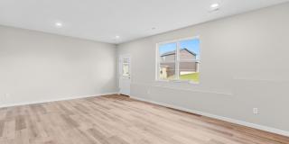 Beautiful Split Level 5 Bedroom Home - Hills of Olde Savannah Gallery 24