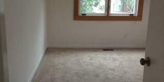 Rockridge Duplex | 3 Bed / 2 Bath | Hardwood Floors | Dogs Considered Rockridge Duplex | 3 Bed / 2 Bath | Hardwood Floors | Dogs Considered Gallery 9