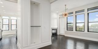 The Hub Short North Gallery 64