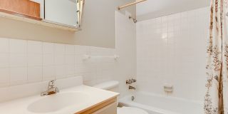 Cedar Commons Gallery 14