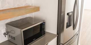 Modern East Austin 2/2 Condo Available Now! Gallery 6