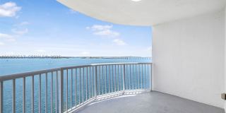 1420 Brickell Bay Dr Gallery 37