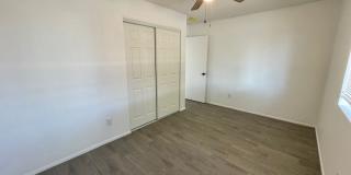 4 Bedroom in Mountain View-11348 E 24th Ln Gallery 19