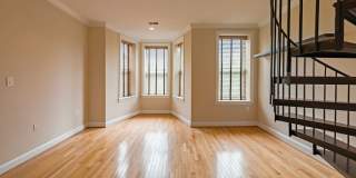 3 Story Condo w/ Loft in Bloomingdale NW!! Walking Distance to 2 Metros! Gallery 16
