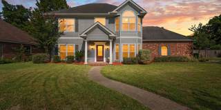 300 Oak Hollow Drive Gallery 1