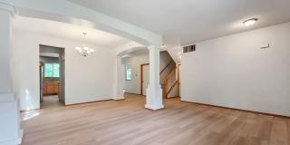 5BR/3BA End Unit with Greenbelt View in Lynnwood Gallery 6