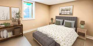Charming Single Family Home - Hardwood Floors - Large Detached Garage - Fenced-In Backyard Gallery 8