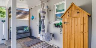 ***VACATION HOME AVAILABLE FROM MAY 15TH- OCTOBER 31ST*** MONTH TO MONTH Gallery 39