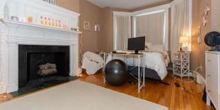 Huge 5 bed in Allston Gallery 12