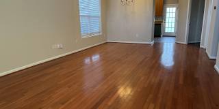 553 Writers Way Gallery 11