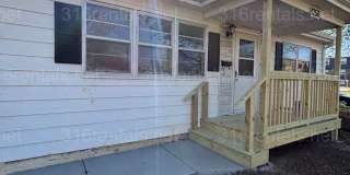 2 bed 1 bath house available! Gallery 1