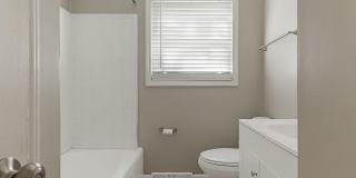 2909 Southwest Boulevard Gallery 10