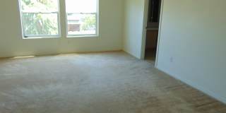 3 Bedroom A/C Pet Friendly - Hillsboro Gallery 8