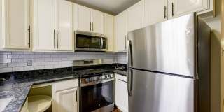 Large 6 BR 4.5 Bath Townhome in Columbia Heights Gallery 18