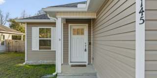 3/2 In Crestview on .36 Lot! AVAILABLE NOW!! Gallery 1