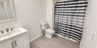 35 Douglas Avenue Gallery 6