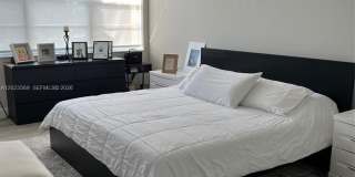 1400 Saint Charles Pl Gallery 7
