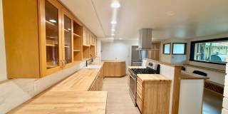 Brand New 1 bed, 1 bath with Den In Lynnwood $2350/mo. Gallery 3