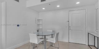 480 NE 30th St Gallery 11