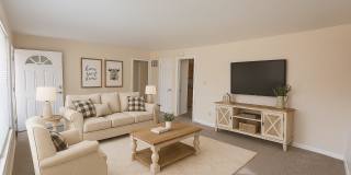 1218-24 E. Columbia Street Gallery 1