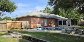 2501 Elkhart Drive Gallery 35