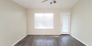 10414 LION HUNT Gallery 8