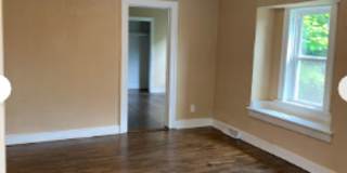 963 Waverly Ave Gallery 4