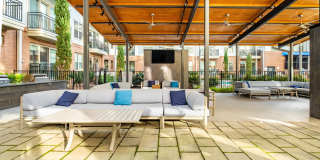 605 West End Gallery 12