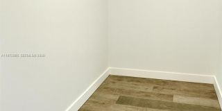 800 NE 199th St Gallery 6