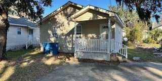 1716 Bartow Street Gallery 1