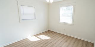 406 Essex Drive Gallery 17