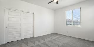 25101 N 141st Avenue Gallery 9