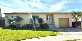 Remodeled Paradise Hills Home With Spectacular Views Gallery 1