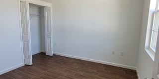 307 S 1st St Gallery 11