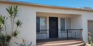 2-Bed/1-Bath House w/Garage. Walking Distance to Beach Gallery 1