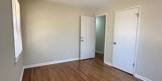 3 bedroom home near Wire Park Gallery 21