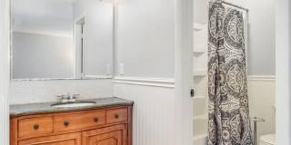 Room in 3 Bedroom Home at Sandy Creek Dr Gallery 5