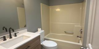 Beautiful Roanoke 2 bed 2 bath Duplex Gallery 18